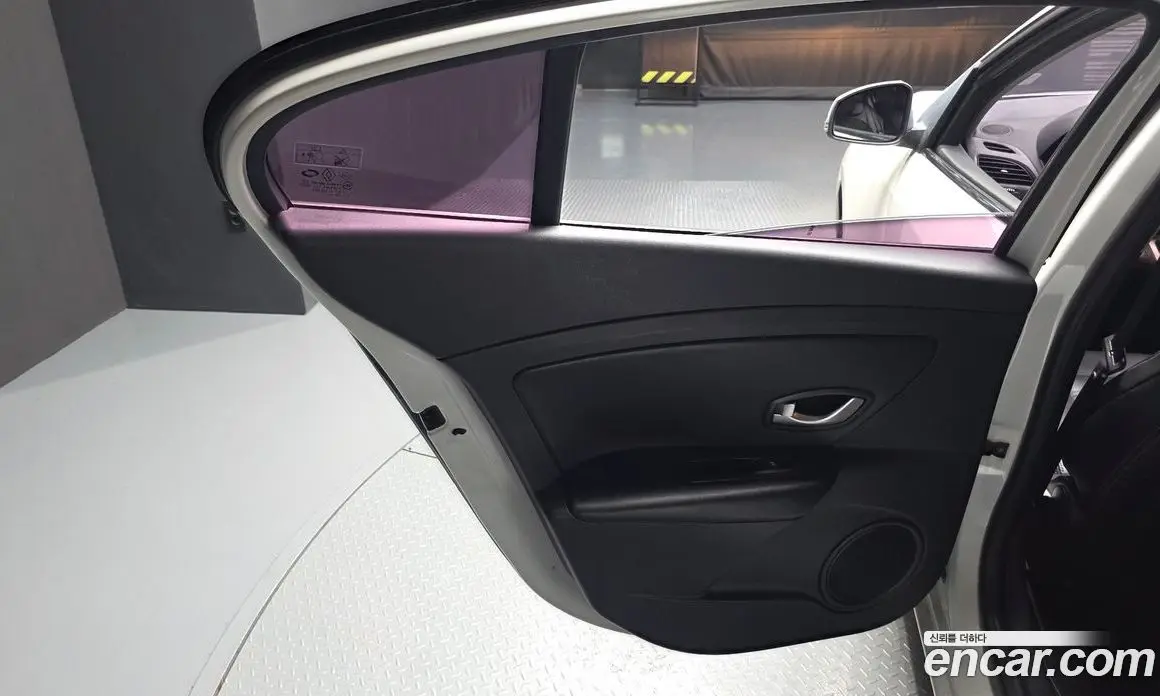 Renault (Samsung) SM3 2015 автомат (гидро), фото 15 Renault (Samsung) SM3 2015 автомат (гидро), фото 15