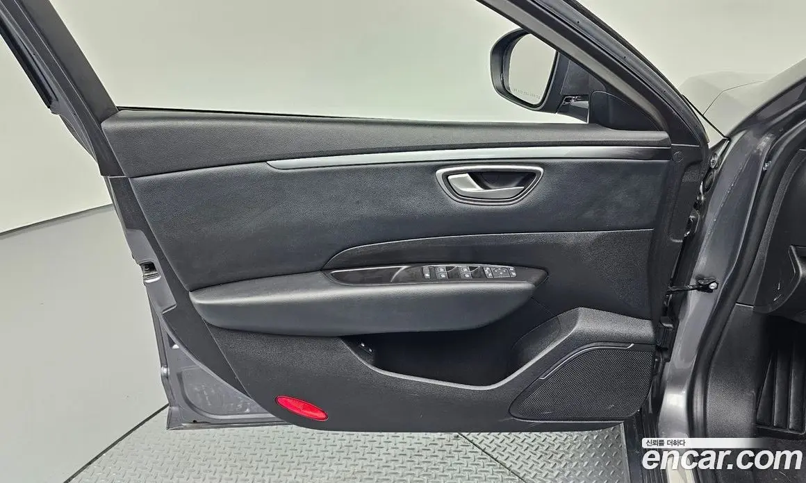 Renault (Samsung) SM6 2017 2.0 автомат (гидро), фото 14 Renault (Samsung) SM6 2017 2.0 автомат (гидро), фото 14
