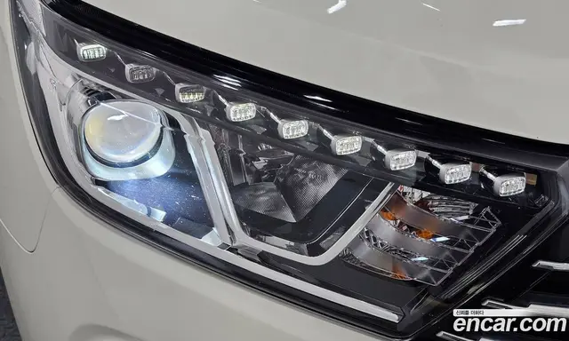 SsangYong Korando 2018 2.2 автомат (гидро), миниатюра 8