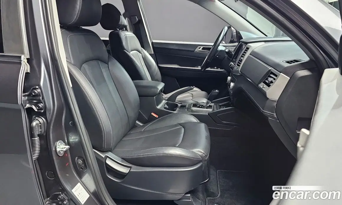 SsangYong Rexton 2018 2.2 автомат (гидро), фото 16 SsangYong Rexton 2018 2.2 автомат (гидро), фото 16