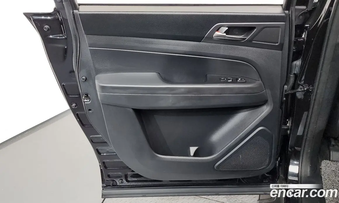 SsangYong Rexton 2023 2.2 автомат (гидро), фото 15
