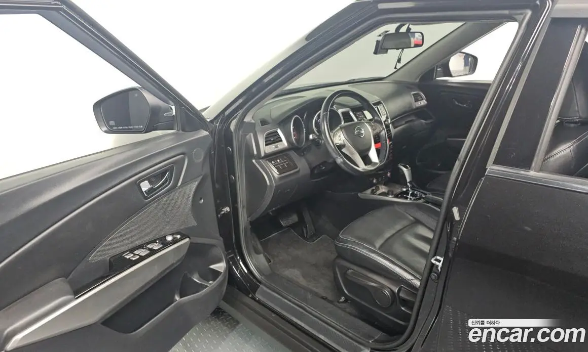 SsangYong TIBOLI 2015 1.6 автомат (гидро), фото 12 SsangYong TIBOLI 2015 1.6 автомат (гидро), фото 12