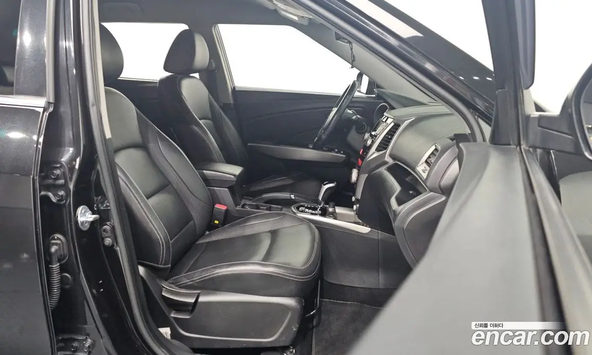 SsangYong TIBOLI 2015 1.6 автомат (гидро), фото 15 SsangYong TIBOLI 2015 1.6 автомат (гидро), фото 15