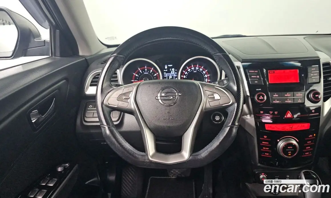 SsangYong TIBOLI 2015 1.6 автомат (гидро), фото 18 SsangYong TIBOLI 2015 1.6 автомат (гидро), фото 18