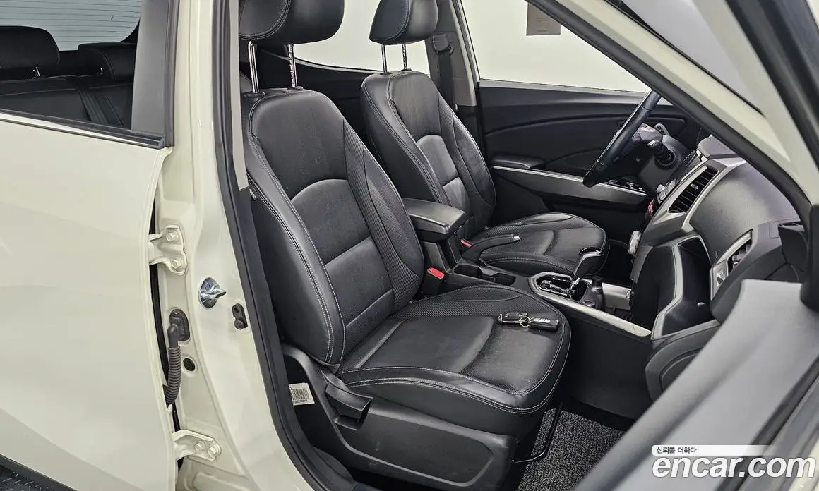 SsangYong TIBOLI 2015 1.6 автомат (гидро), фото 18 SsangYong TIBOLI 2015 1.6 автомат (гидро), фото 18