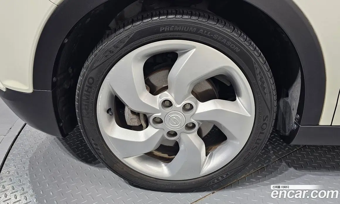 SsangYong TIBOLI 2015 1.6 автомат (гидро), фото 5 SsangYong TIBOLI 2015 1.6 автомат (гидро), фото 5