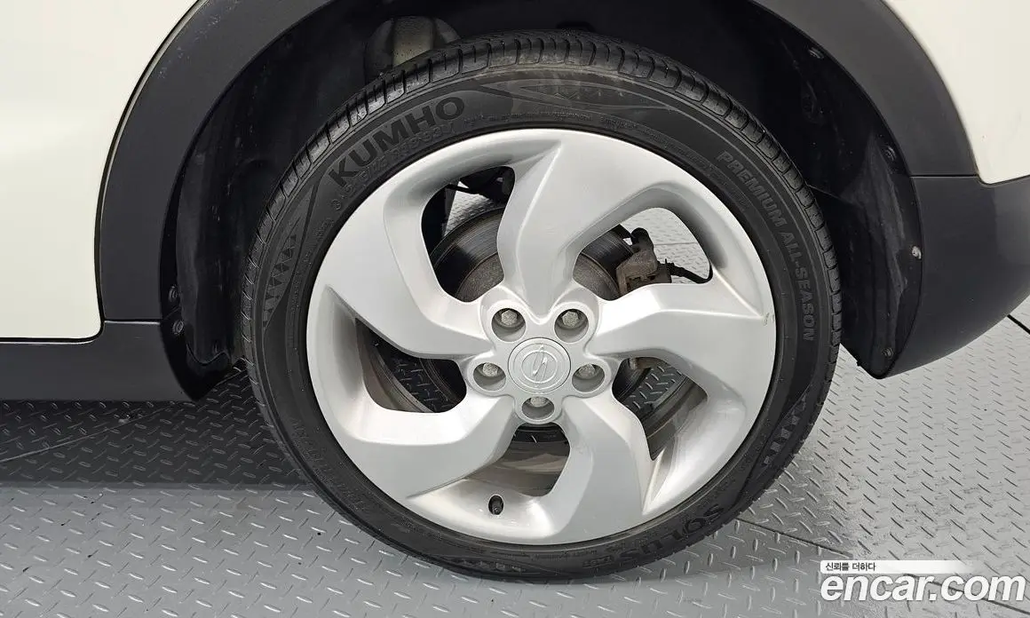 SsangYong TIBOLI 2015 1.6 автомат (гидро), фото 7 SsangYong TIBOLI 2015 1.6 автомат (гидро), фото 7