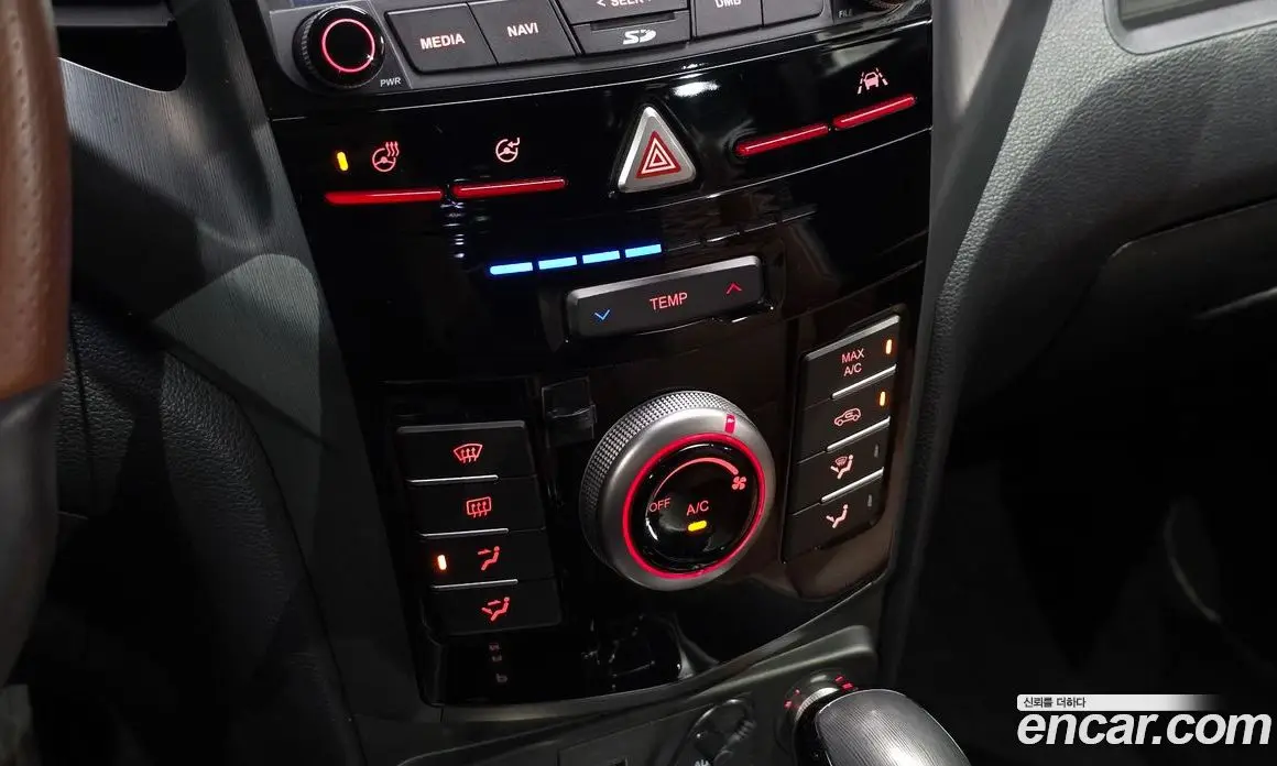 SsangYong TIBOLI 2017 1.6 автомат (гидро), фото 18 SsangYong TIBOLI 2017 1.6 автомат (гидро), фото 18
