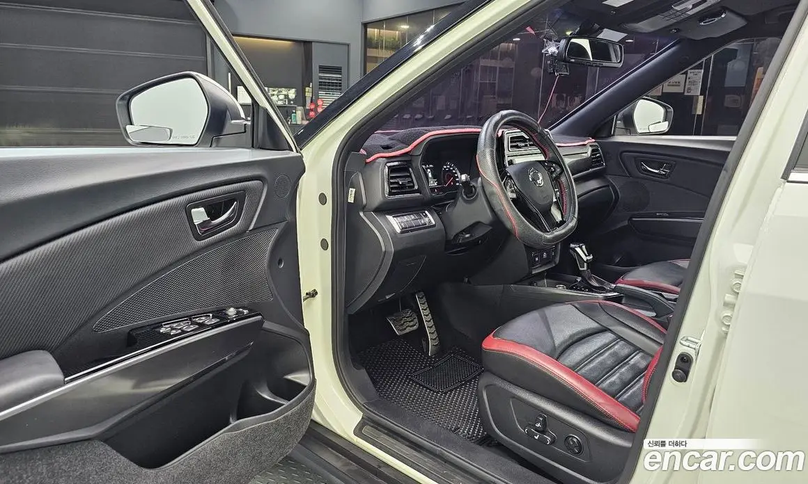 SsangYong TIBOLI 2019 1.5 автомат (гидро), фото 13 SsangYong TIBOLI 2019 1.5 автомат (гидро), фото 13
