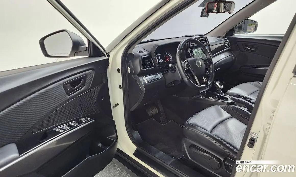 SsangYong TIBOLI 2020 1.5 автомат (гидро), фото 13