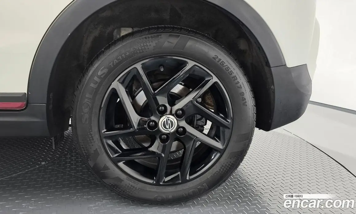 SsangYong TIBOLI 2021 1.5 автомат (гидро), фото 6 SsangYong TIBOLI 2021 1.5 автомат (гидро), фото 6