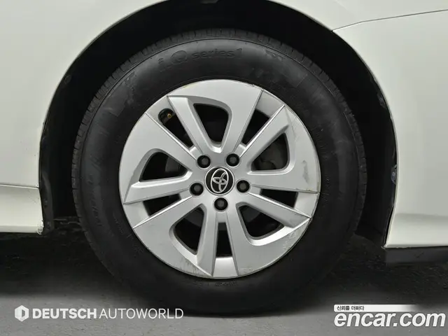 Toyota Prius 2016 1.8 автомат (гидро), миниатюра 5 Toyota Prius 2016 1.8 автомат (гидро), миниатюра 5