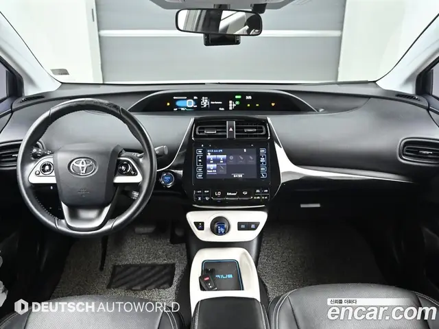 Toyota Prius 2016 1.8 автомат (гидро), миниатюра 7 Toyota Prius 2016 1.8 автомат (гидро), миниатюра 7