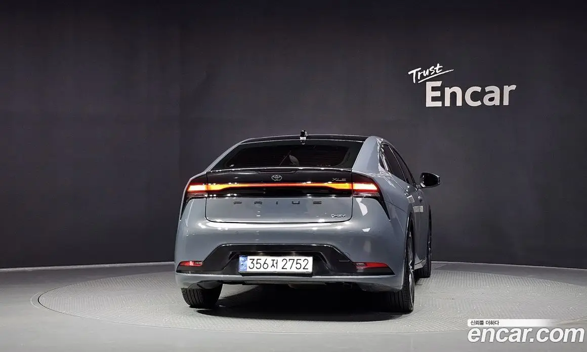 Toyota Prius 2024 2.0 автомат (гидро), фото 4