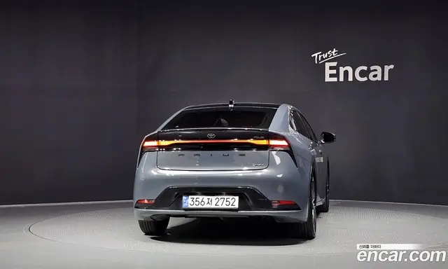 Toyota Prius 2024 2.0 автомат (гидро), миниатюра 4