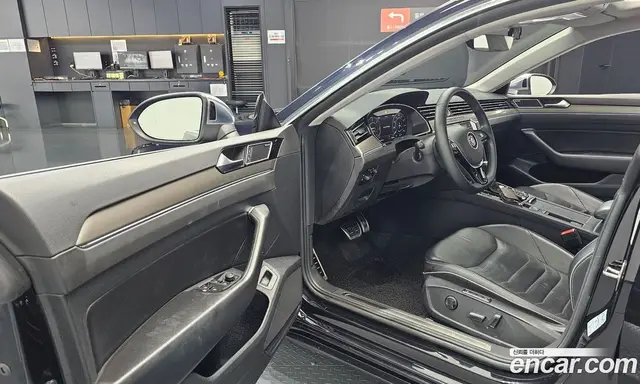 Volkswagen Arteon 2019 2.0 автомат (гидро), миниатюра 12