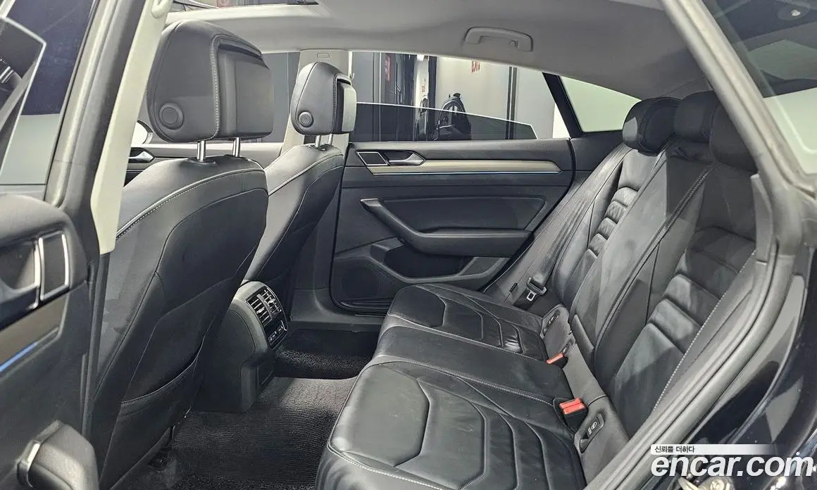 Volkswagen Arteon 2019 2.0 автомат (гидро), фото 17