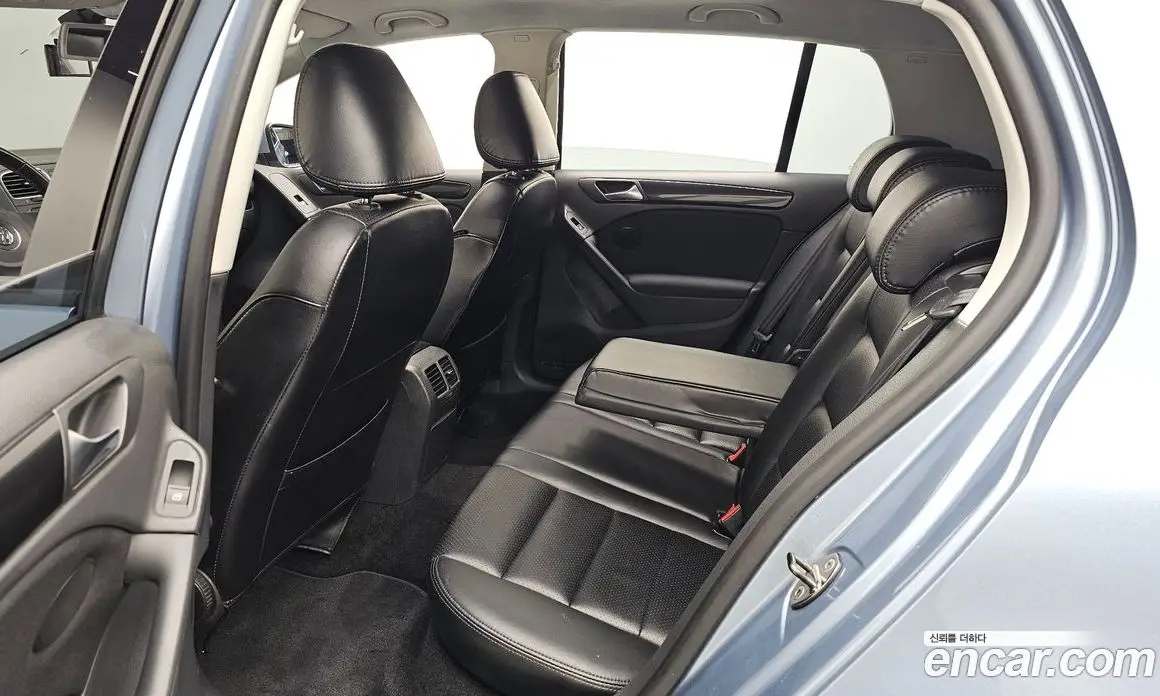 Volkswagen Golf 2011 2.0 автомат (гидро), фото 15