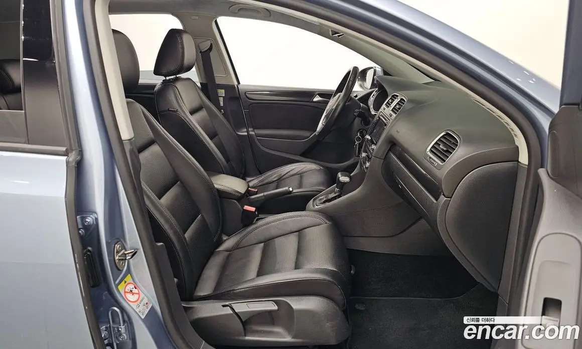 Volkswagen Golf 2011 2.0 автомат (гидро), фото 16