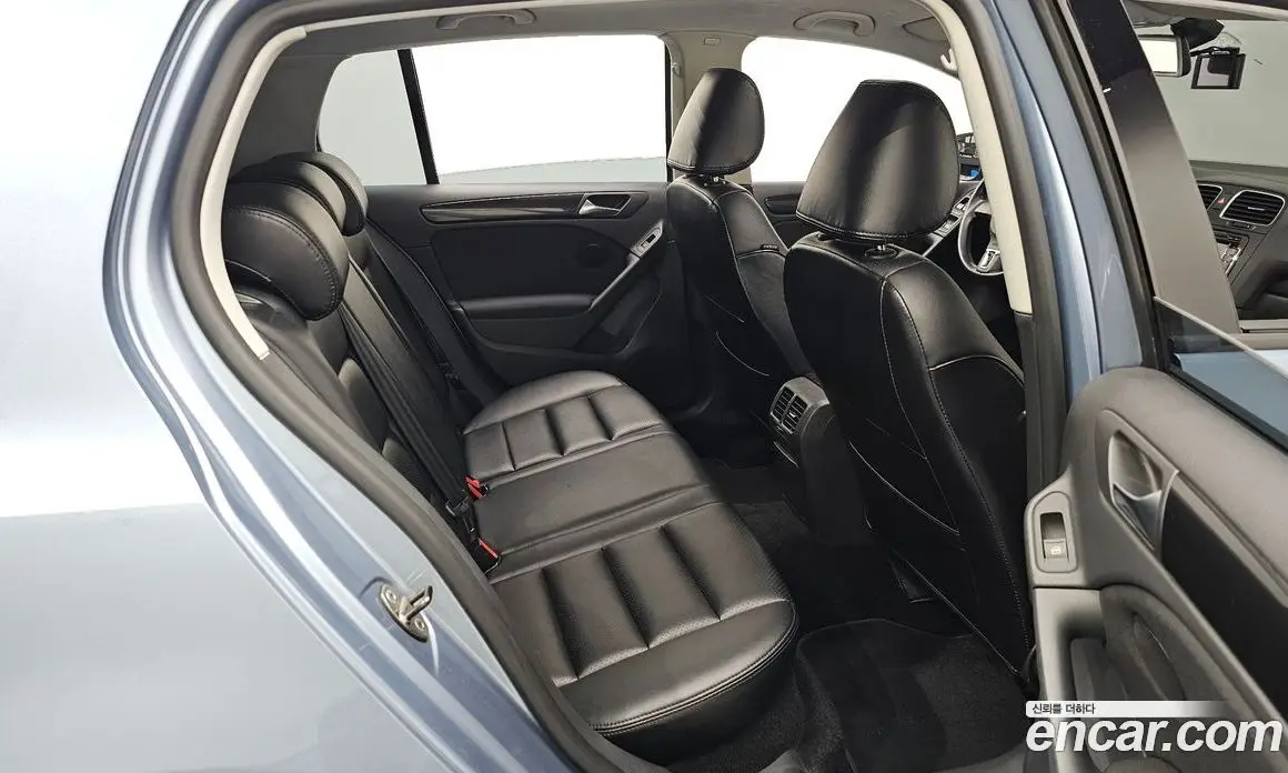 Volkswagen Golf 2011 2.0 автомат (гидро), фото 17