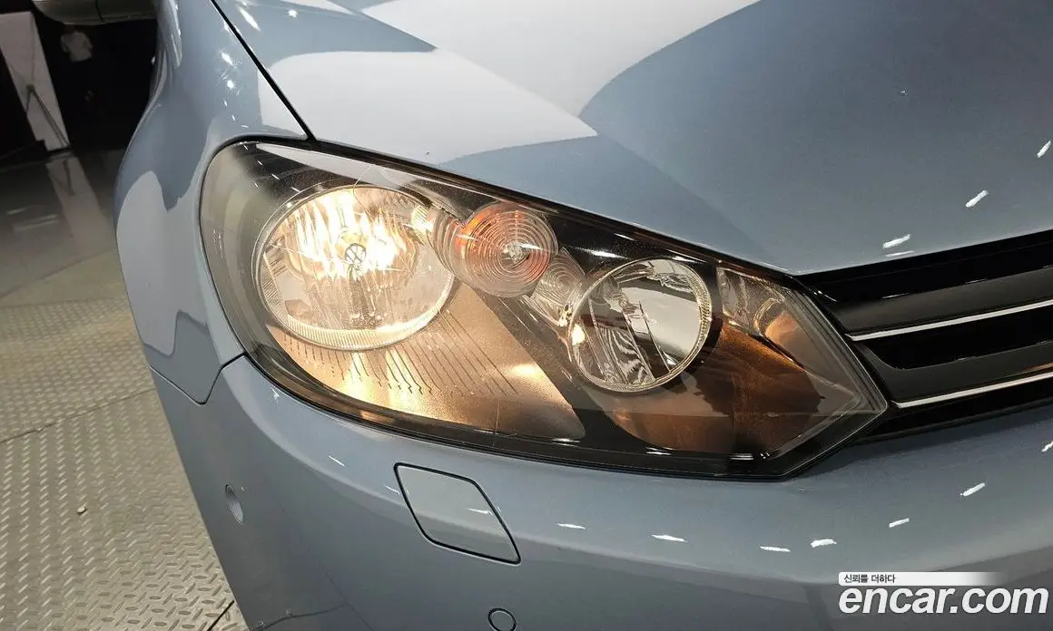 Volkswagen Golf 2011 2.0 автомат (гидро), фото 7