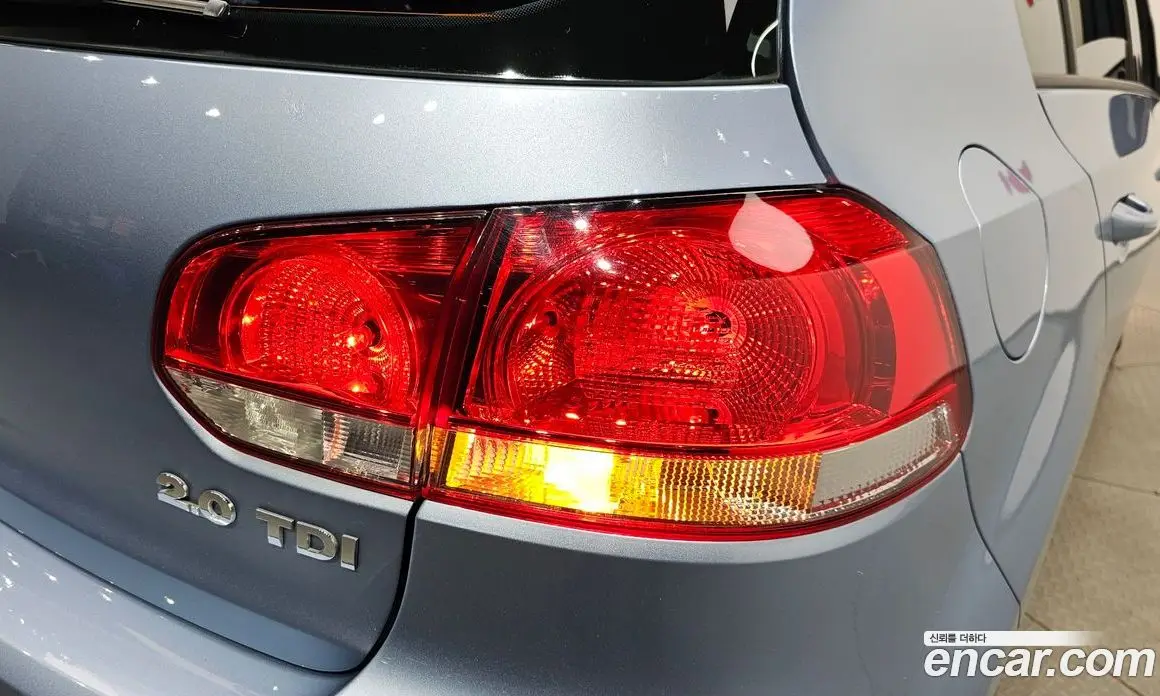Volkswagen Golf 2011 2.0 автомат (гидро), фото 8
