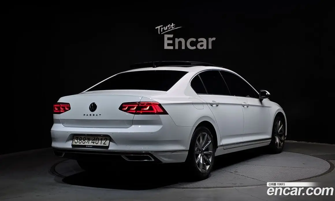 Volkswagen Passat 2021 2.0 автомат (гидро), фото 2 Volkswagen Passat 2021 2.0 автомат (гидро), фото 2