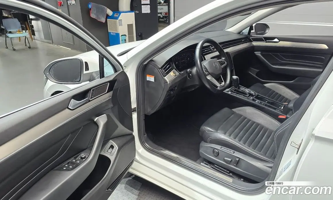 Volkswagen Passat 2021 2.0 автомат (гидро), фото 13 Volkswagen Passat 2021 2.0 автомат (гидро), фото 13