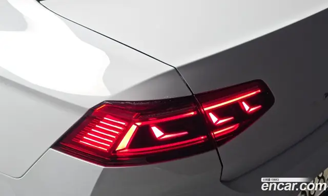 Volkswagen Passat 2021 2.0 автомат (гидро), миниатюра 9 Volkswagen Passat 2021 2.0 автомат (гидро), миниатюра 9