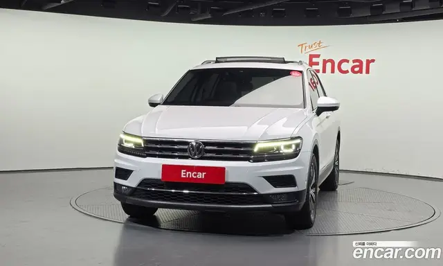 Volkswagen Tiguan 2020 2.0 автомат (гидро), миниатюра 3