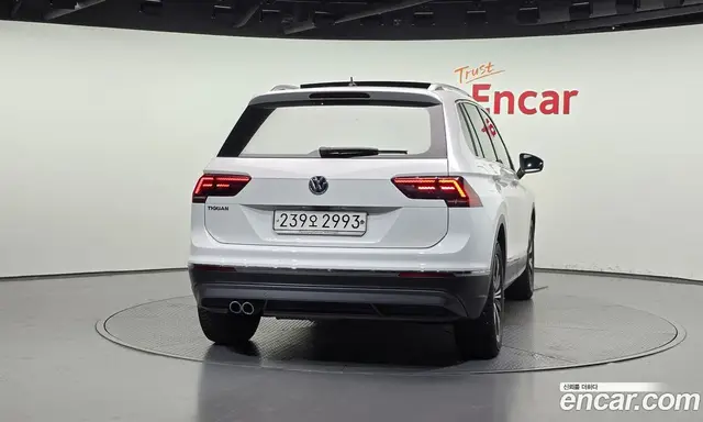 Volkswagen Tiguan 2020 2.0 автомат (гидро), миниатюра 4