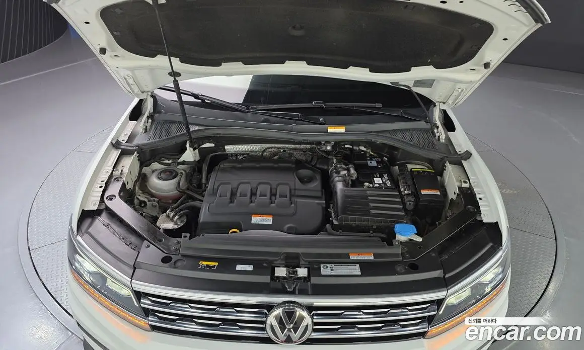 Volkswagen Tiguan 2020 2.0 автомат (гидро), фото 6