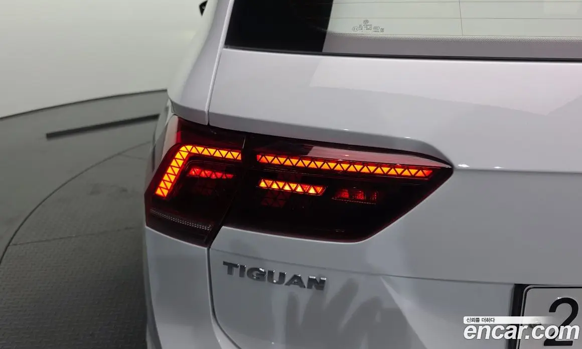 Volkswagen Tiguan 2020 2.0 автомат (гидро), фото 9