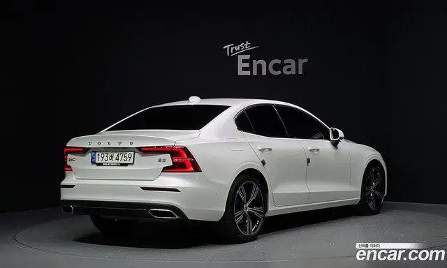 Volvo S60 2021 2.0 автомат (гидро), миниатюра 2