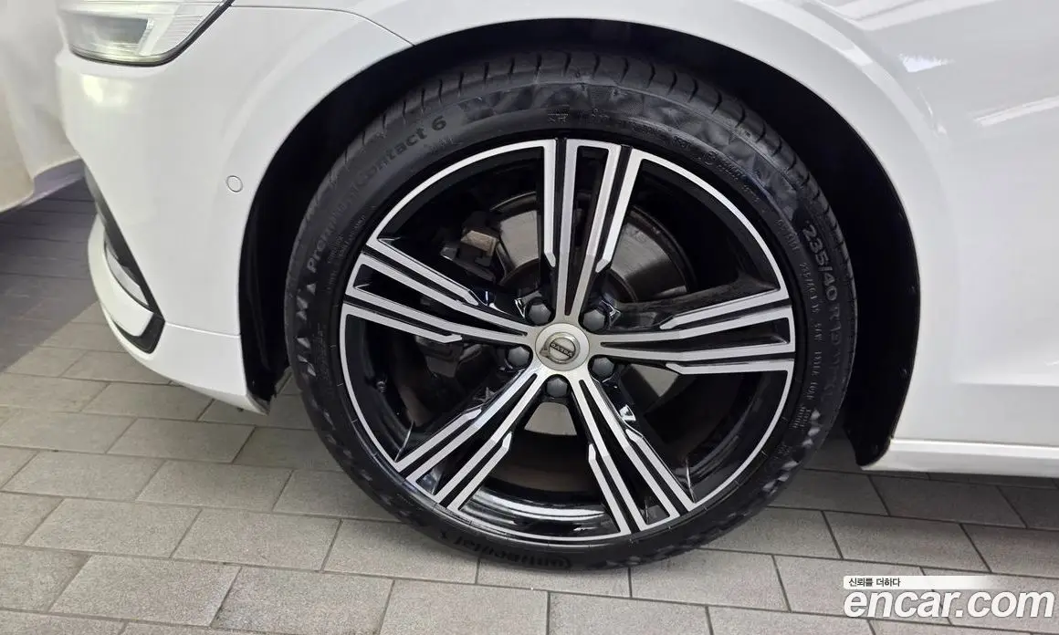 Volvo S60 2021 2.0 автомат (гидро), фото 5
