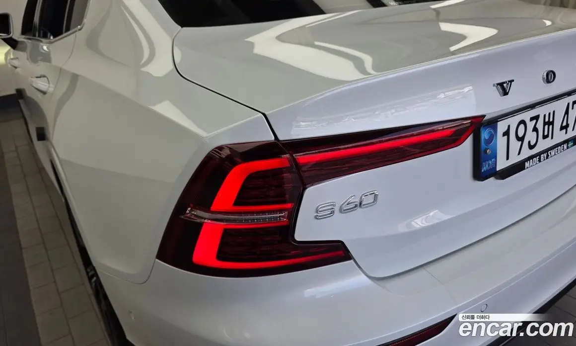 Volvo S60 2021 2.0 автомат (гидро), фото 9