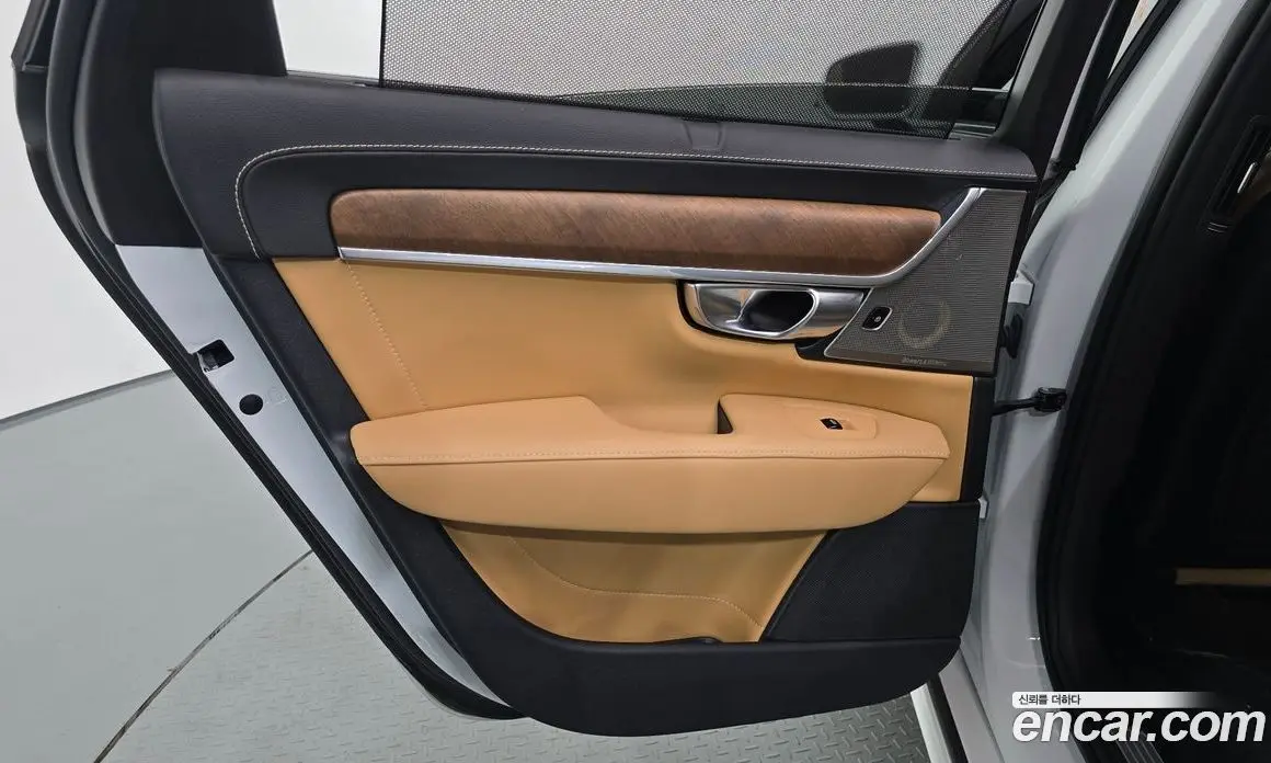 Volvo S90 2019 2.0 автомат (гидро), фото 15 Volvo S90 2019 2.0 автомат (гидро), фото 15
