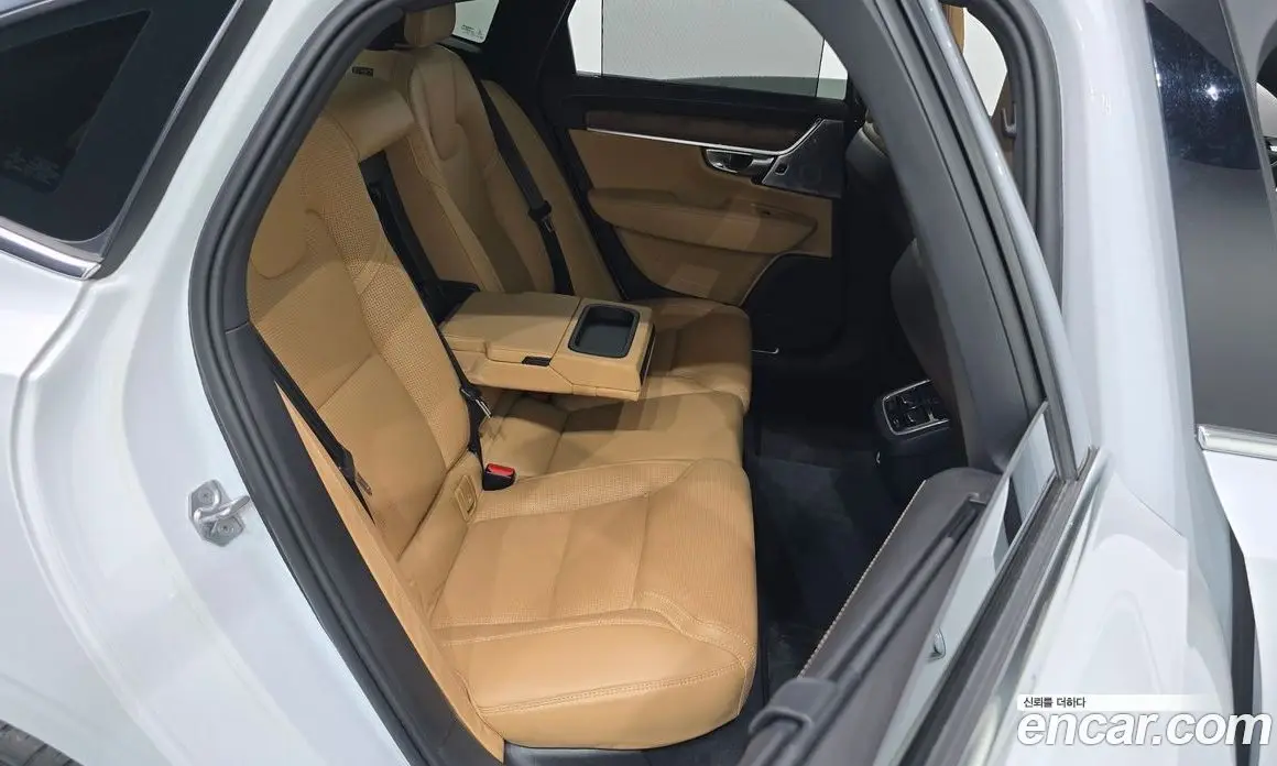 Volvo S90 2019 2.0 автомат (гидро), фото 17 Volvo S90 2019 2.0 автомат (гидро), фото 17