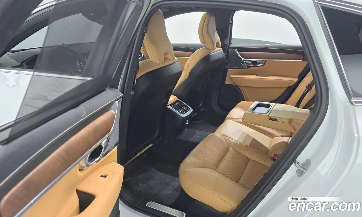 Volvo S90 2019 2.0 автомат (гидро), фото 18 Volvo S90 2019 2.0 автомат (гидро), фото 18
