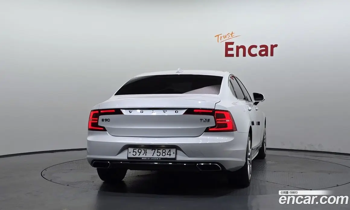 Volvo S90 2019 2.0 автомат (гидро), фото 4 Volvo S90 2019 2.0 автомат (гидро), фото 4