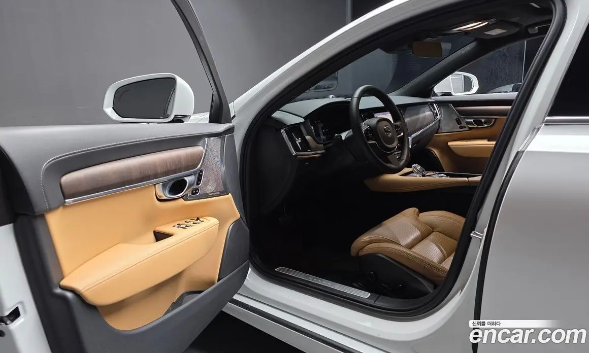 Volvo S90 2023 2.0 автомат (гидро), фото 13 Volvo S90 2023 2.0 автомат (гидро), фото 13