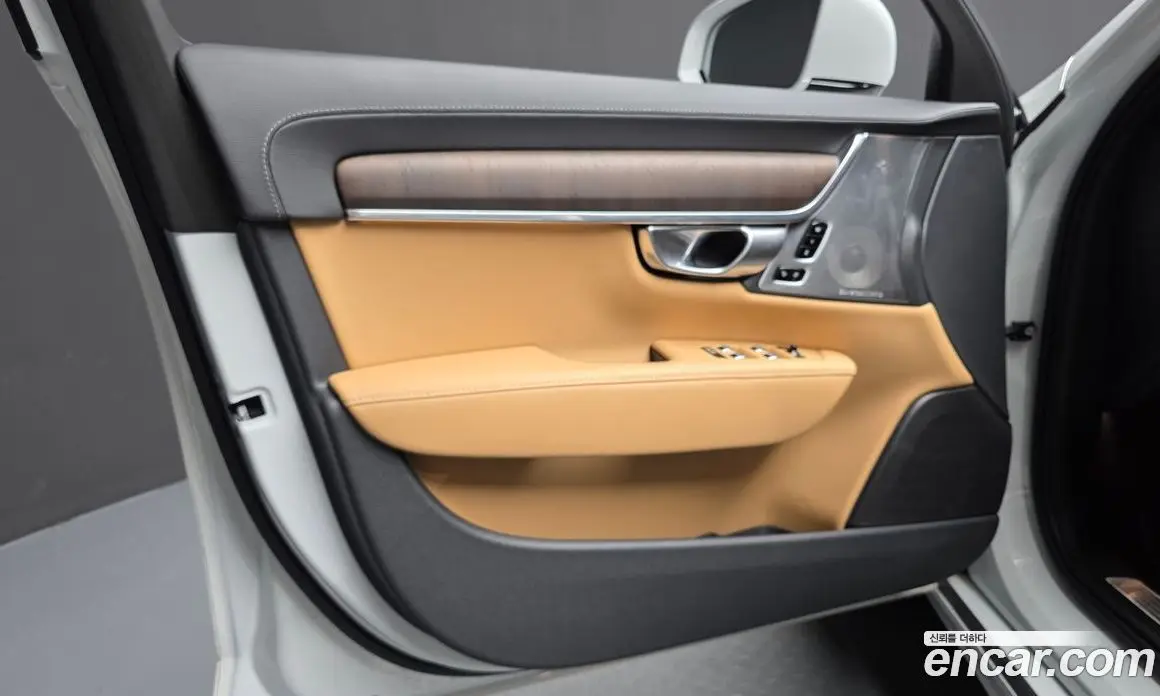 Volvo S90 2023 2.0 автомат (гидро), фото 14 Volvo S90 2023 2.0 автомат (гидро), фото 14