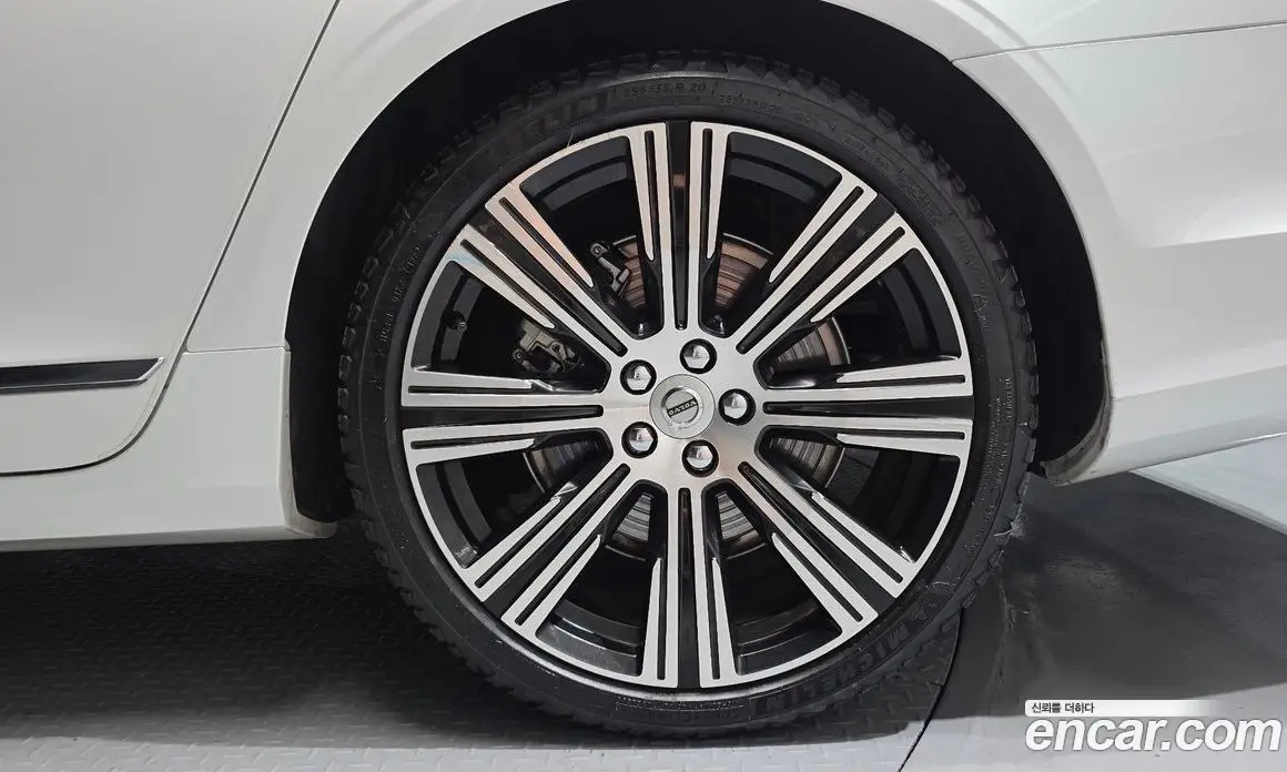 Volvo S90 2023 2.0 автомат (гидро), фото 7 Volvo S90 2023 2.0 автомат (гидро), фото 7