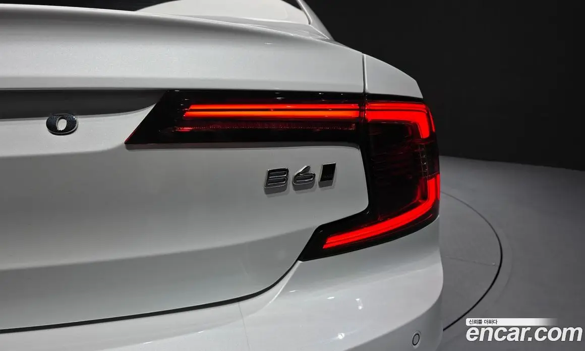 Volvo S90 2023 2.0 автомат (гидро), фото 9 Volvo S90 2023 2.0 автомат (гидро), фото 9