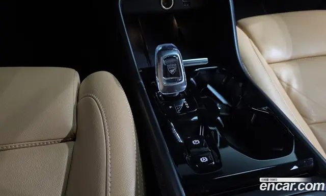 Volvo XC40 2020 2.0 автомат (гидро), миниатюра 12