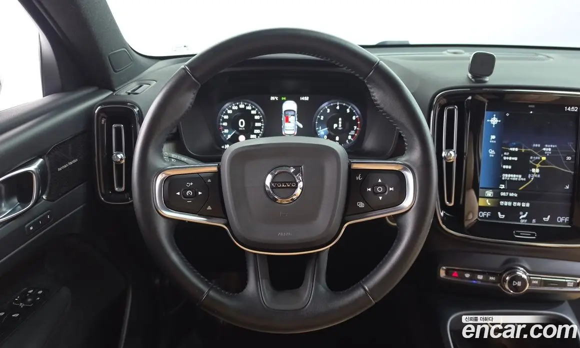 Volvo XC40 2020 2.0 автомат (гидро), фото 18 Volvo XC40 2020 2.0 автомат (гидро), фото 18