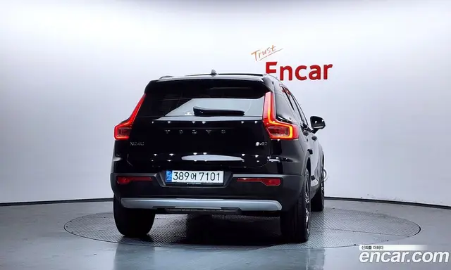 Volvo XC40 2020 2.0 автомат (гидро), миниатюра 4 Volvo XC40 2020 2.0 автомат (гидро), миниатюра 4