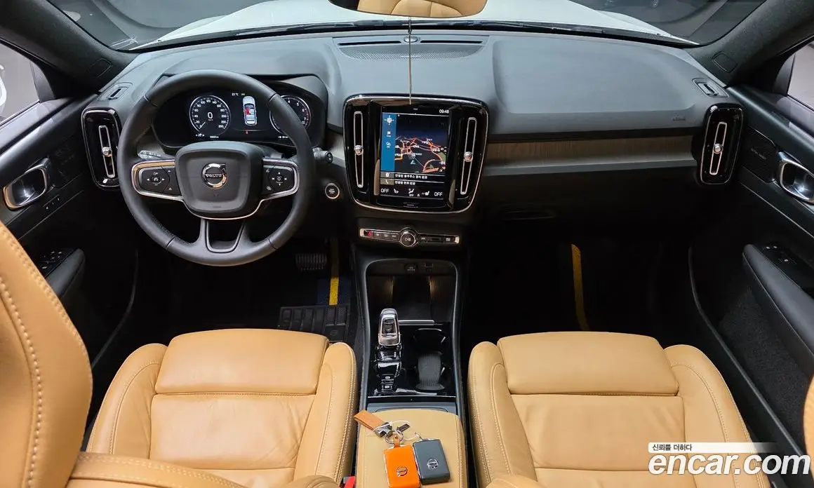 Volvo XC40 2022 2.0 автомат (гидро), фото 10