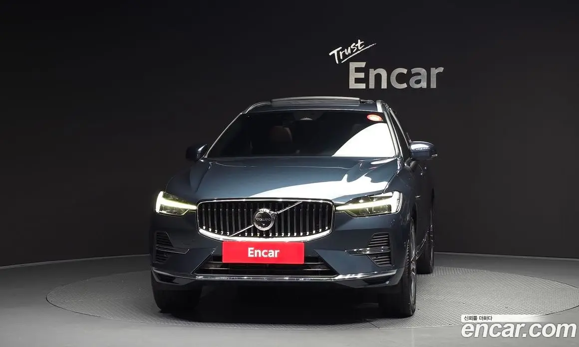 Volvo XC60 2022 2.0 автомат (гидро), фото 3 Volvo XC60 2022 2.0 автомат (гидро), фото 3