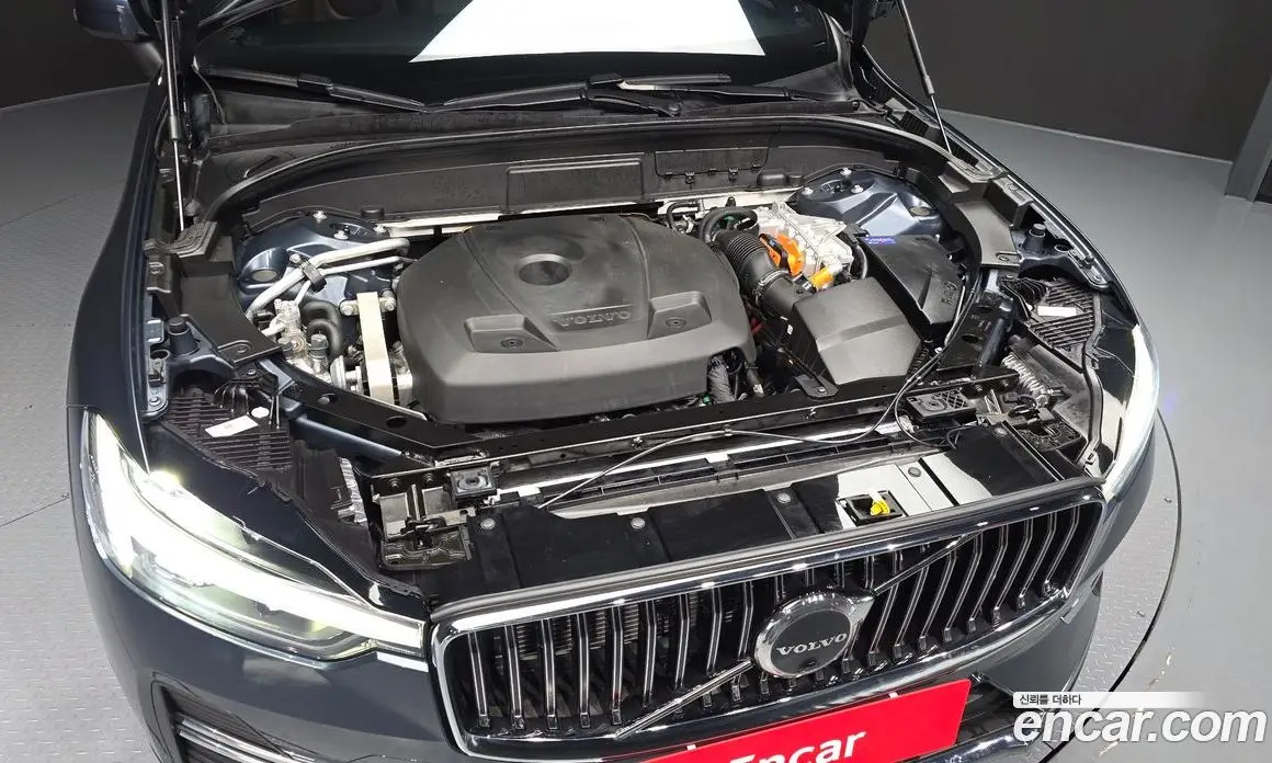 Volvo XC60 2022 2.0 автомат (гидро), фото 6 Volvo XC60 2022 2.0 автомат (гидро), фото 6